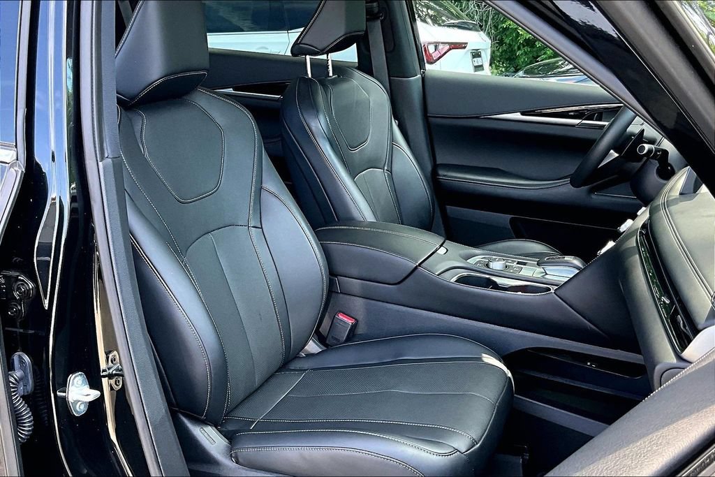 Used 2023 INFINITI QX60 Pure AWD/4WD image 9