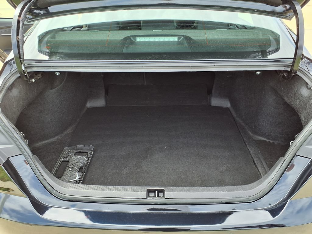 Used 2025 Toyota Camry SE FWD image 12