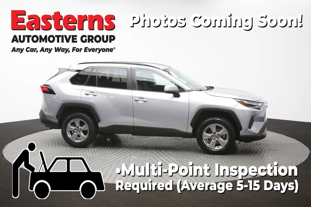 Used 2024 Toyota RAV4 XLE AWD/4WD image 44