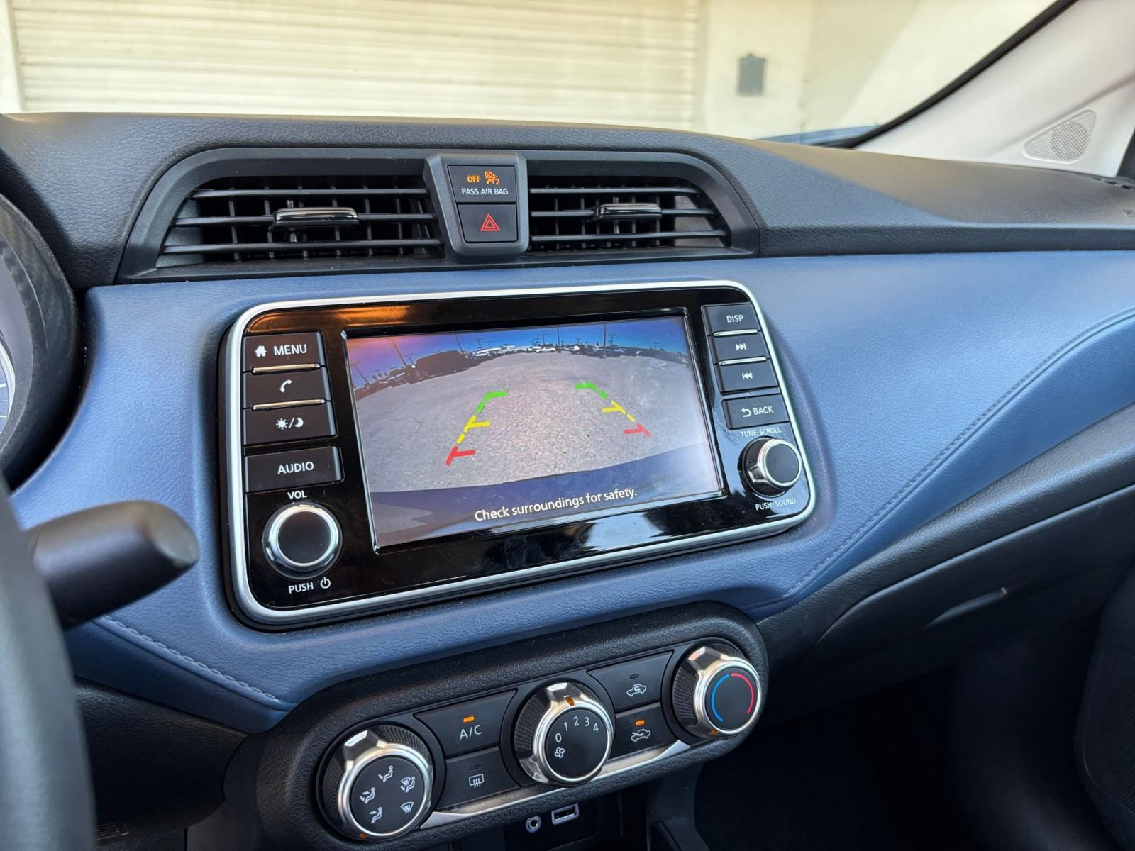 Used 2025 Nissan Versa SV FWD image 23