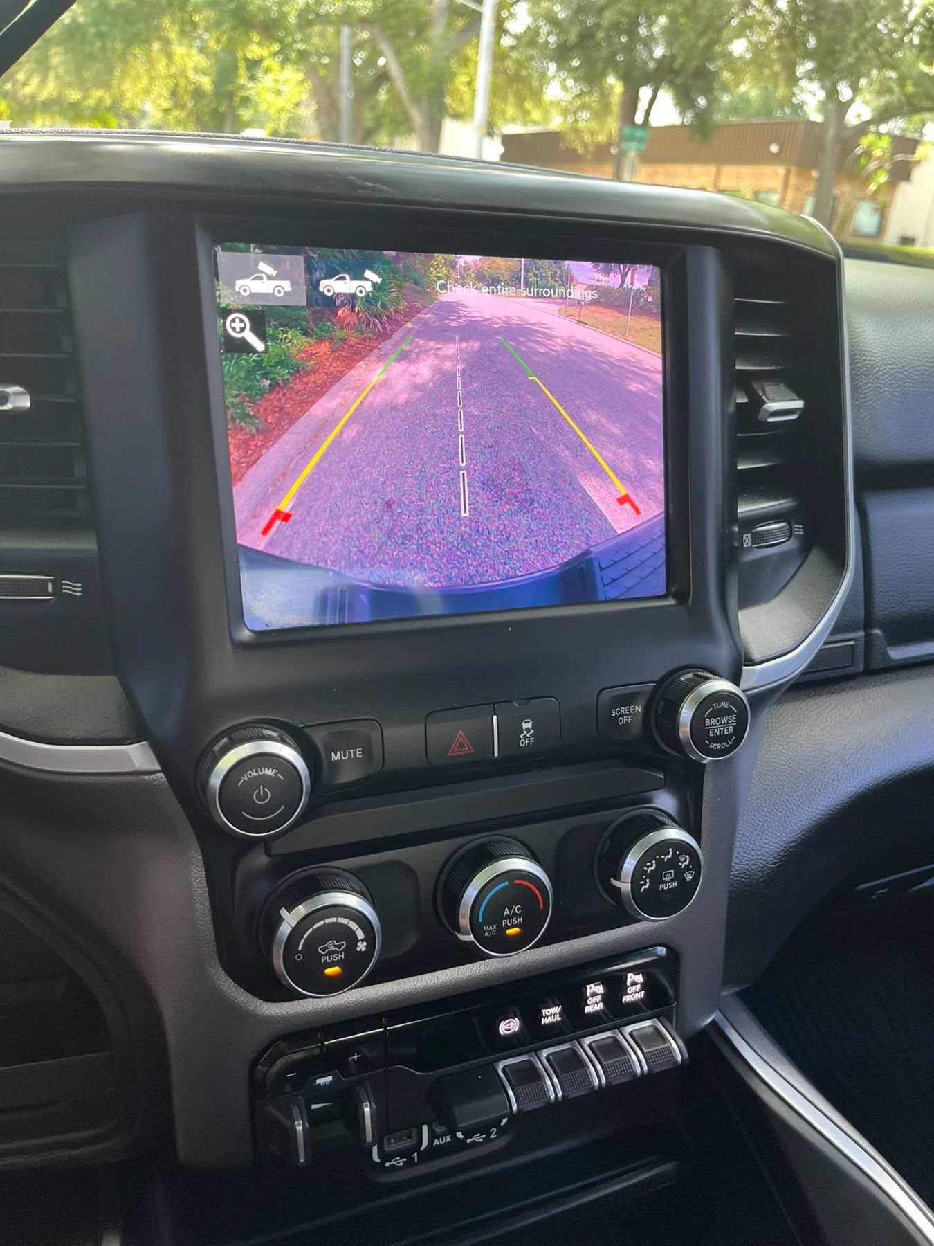 Used 2019 RAM 3500 Big Horn RWD image 13
