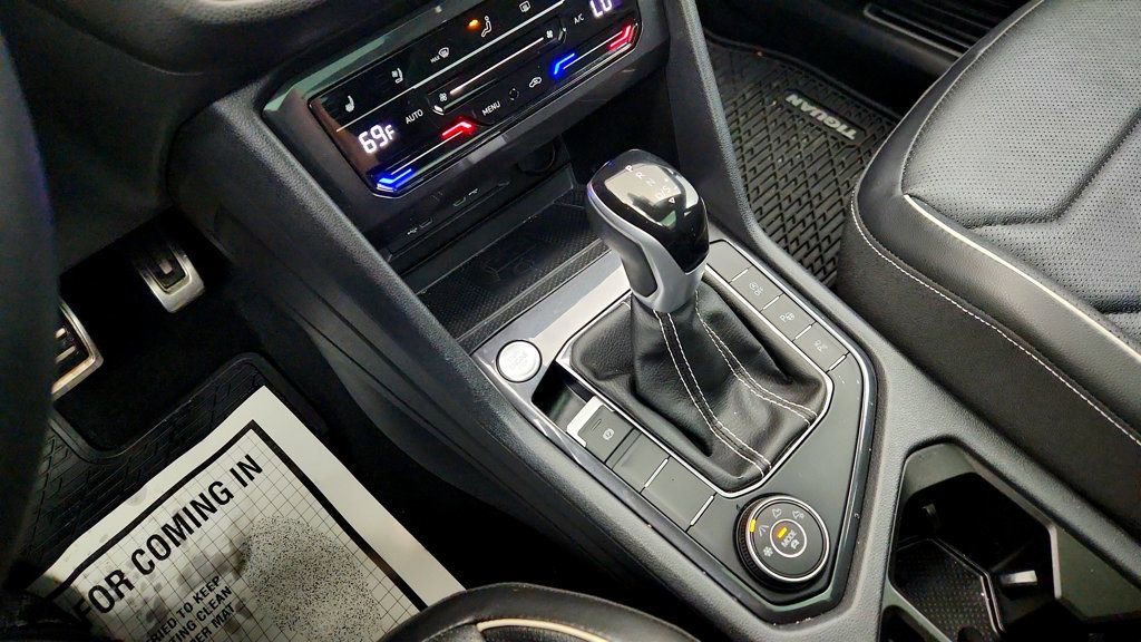 Used 2023 Volkswagen Tiguan SEL R-Line image 17