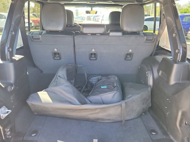 Used 2021 Jeep Wrangler Unlimited Sahara image 9