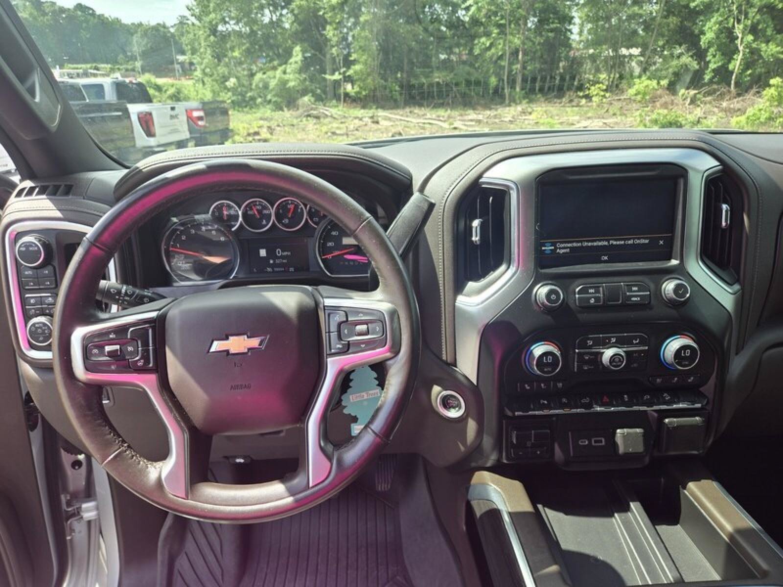 Used 2022 Chevrolet Silverado 1500 LTZ AWD/4WD image 8