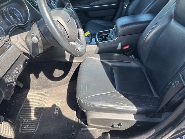 Used 2015 Chrysler 300 Limited w/ 300 Premium Group image 16