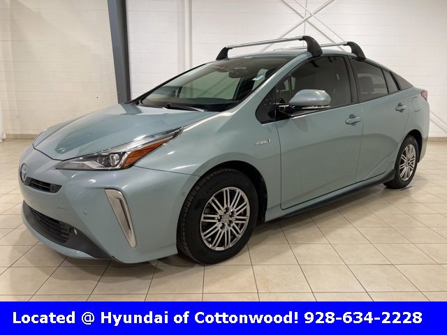 Used 2019 Toyota Prius image 1