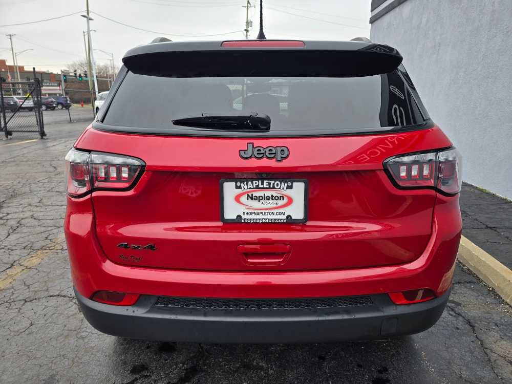 Used 2018 Jeep Compass Latitude w/ Popular Equipment Group image 12