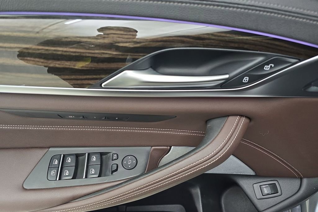 Used 2021 BMW M550i xDrive w/ Executive Package image 14