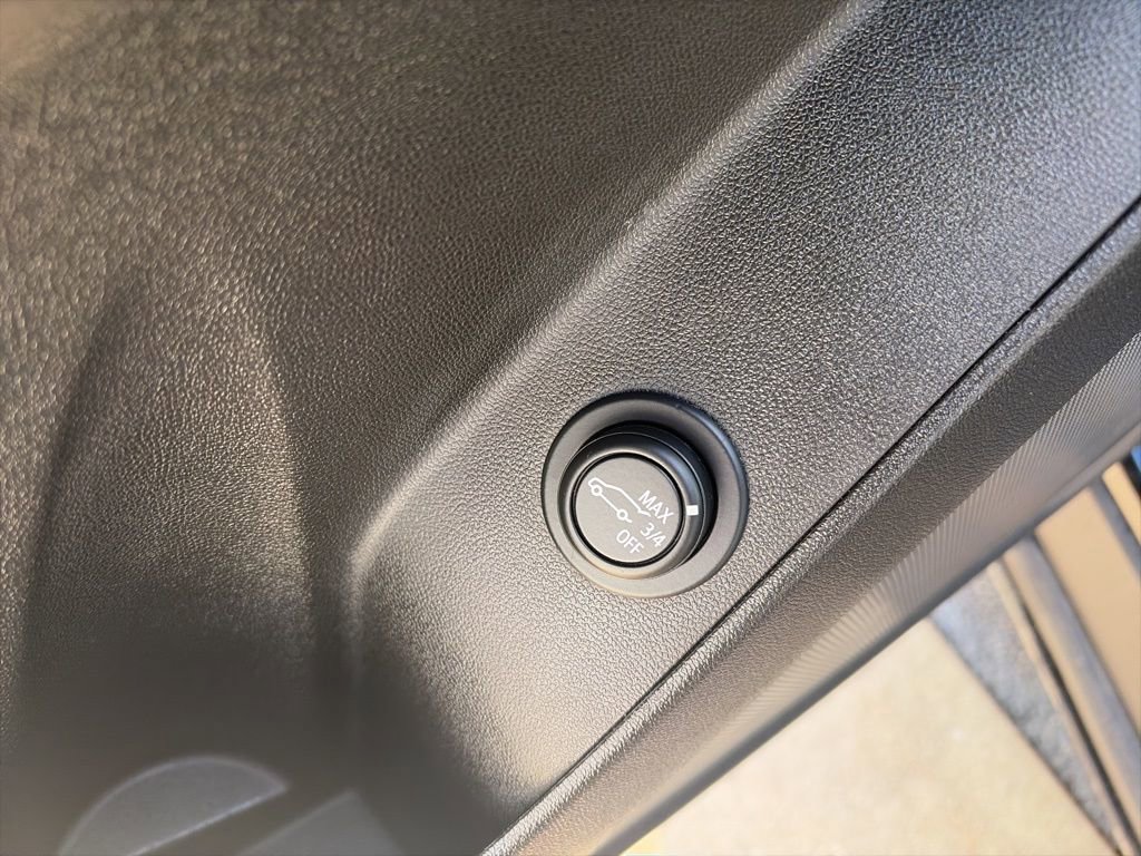 Certified 2024 Chevrolet Equinox LT w/ LPO, Floor Liner Package image 11