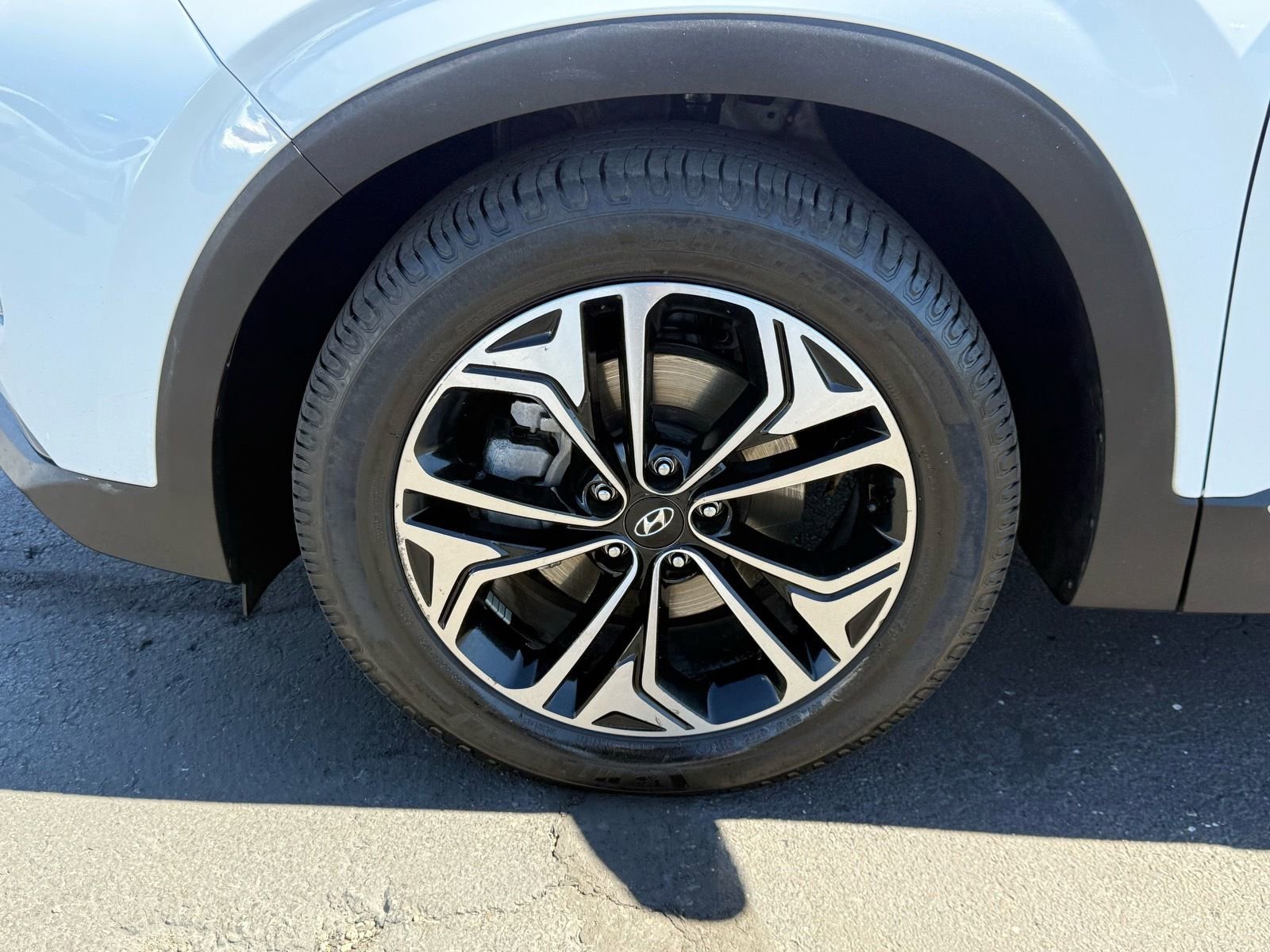 Used 2019 Hyundai Santa Fe SEL w/ Cargo Package image 11