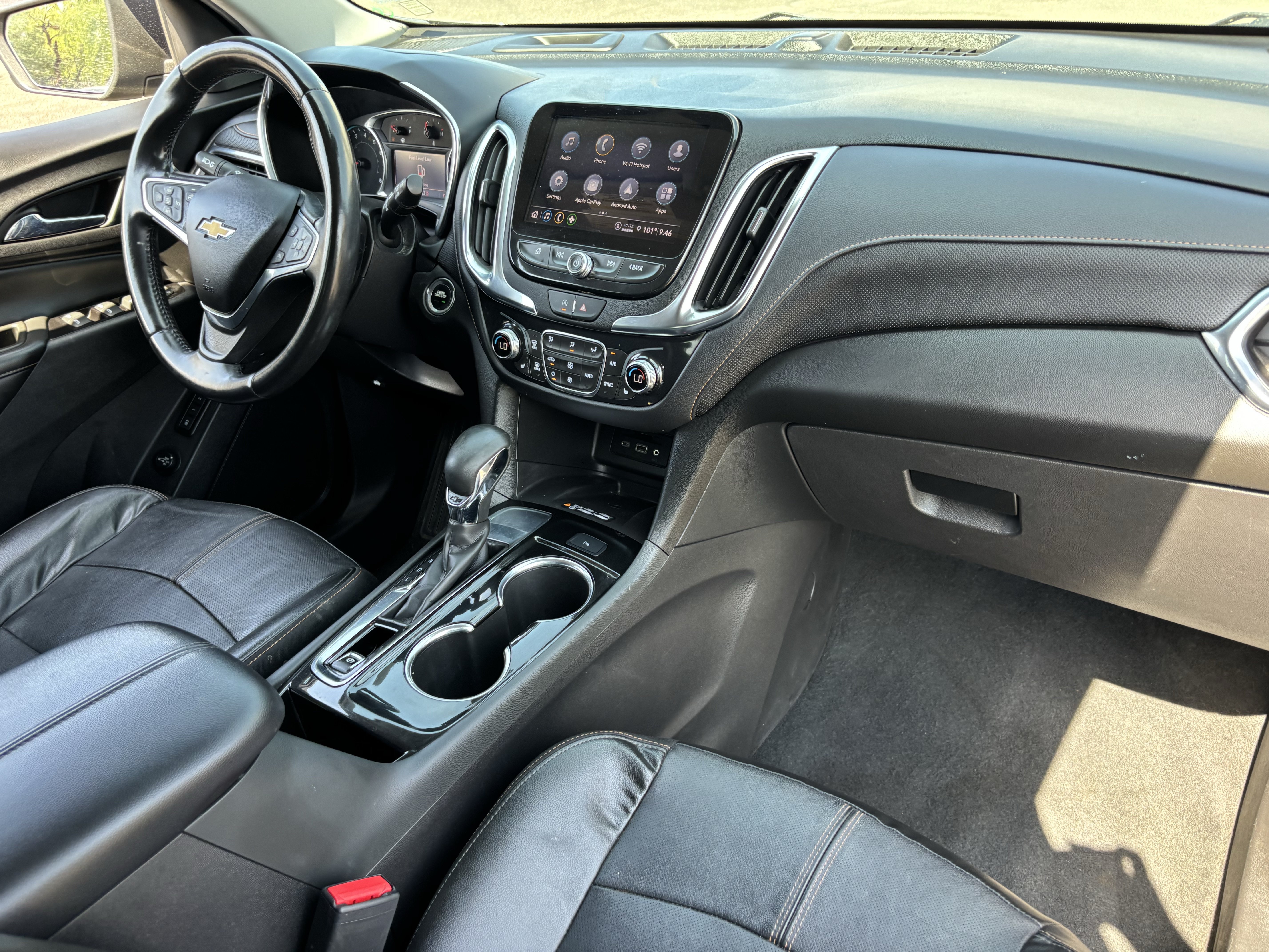 Used 2022 Chevrolet Equinox Premier w/ LPO, Cargo Package FWD image 10