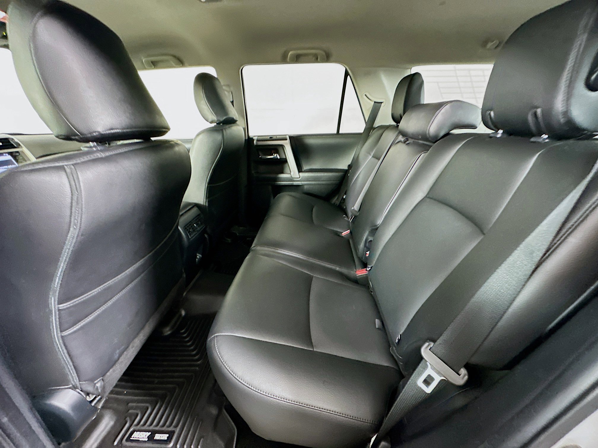 Used 2021 Toyota 4Runner SR5 AWD/4WD image 25
