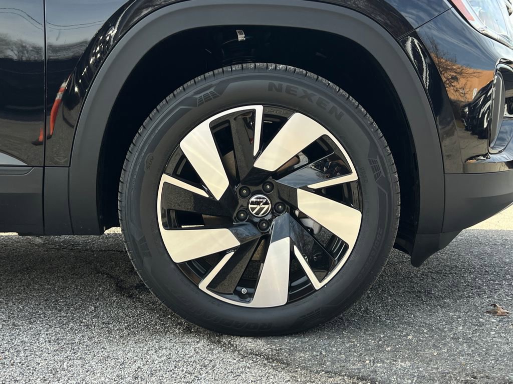 New 2026 Volkswagen Atlas Cross Sport SE image 7