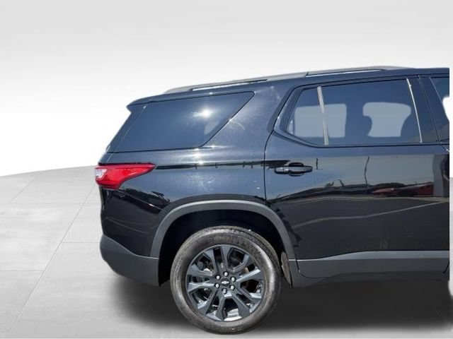 Used 2021 Chevrolet Traverse RS w/ LPO, Floor Liner Package FWD image 4