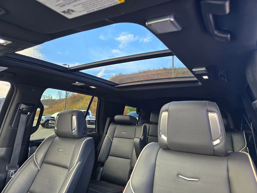 Used 2023 Cadillac Escalade Sport w/ Touring Package image 15