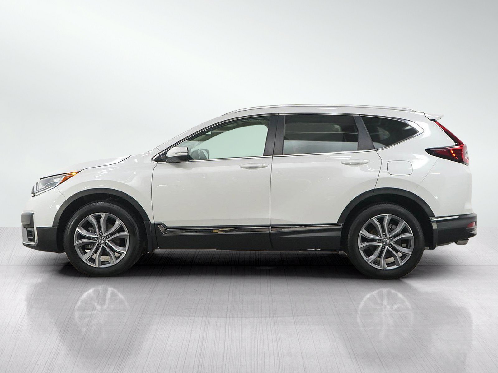 Used 2021 Honda CR-V Touring image 2