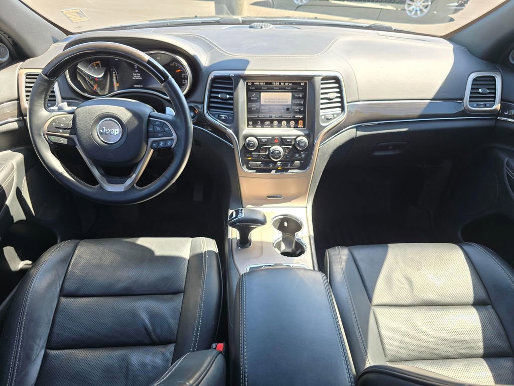 Used 2014 Jeep Grand Cherokee Overland w/ Advanced Technology Group AWD/4WD image 19