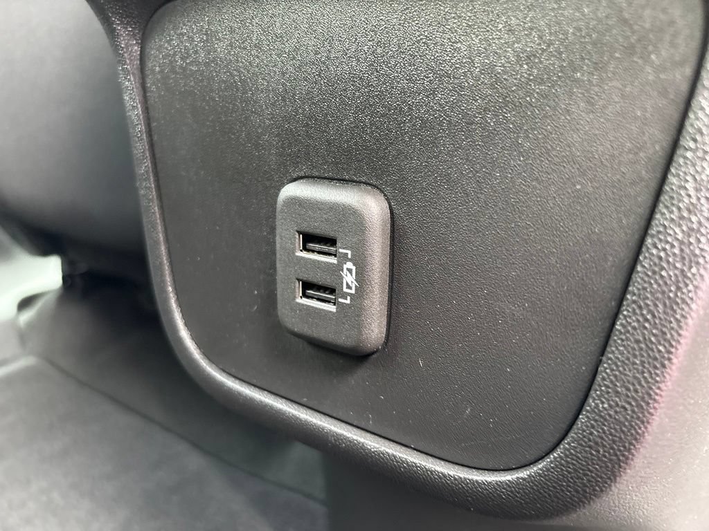 Used 2023 Chevrolet Equinox LT FWD image 18