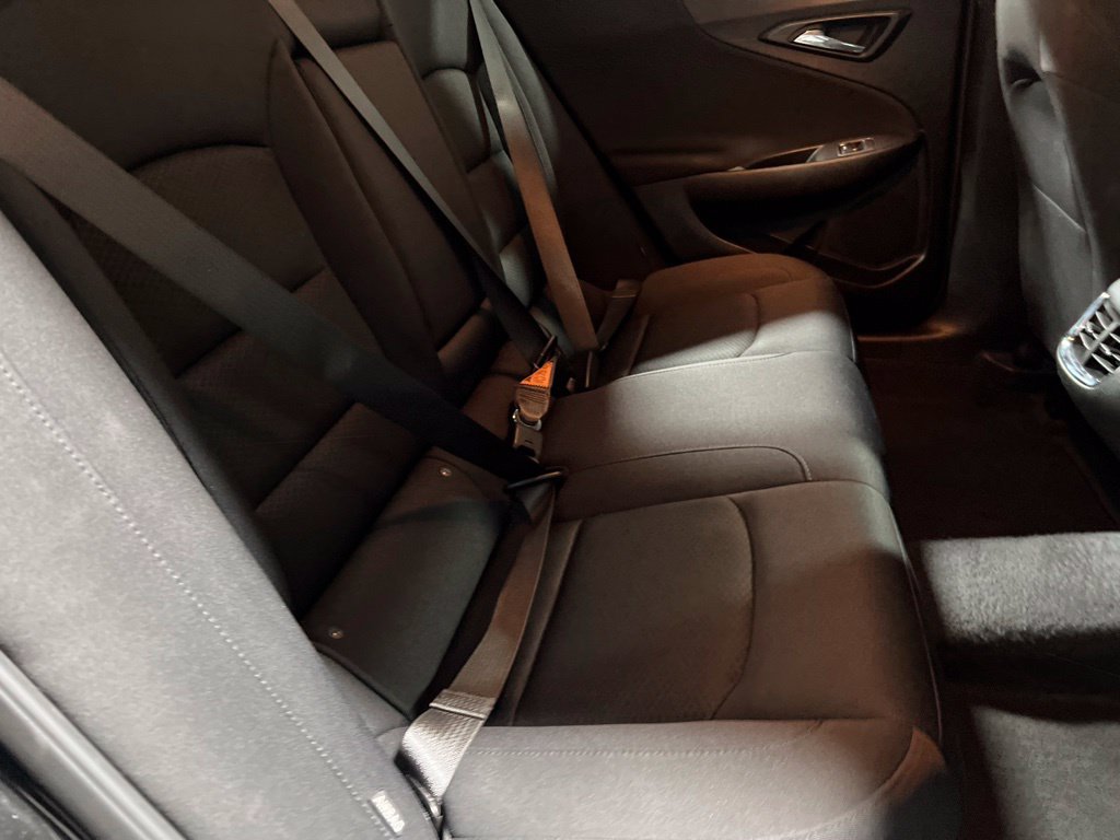 Used 2025 Chevrolet Malibu LT FWD image 12