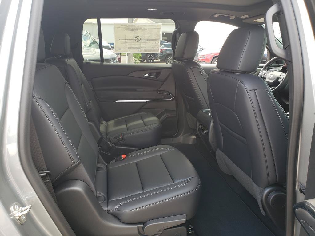 Used 2026 Chevrolet Traverse LT w/ Sun and Wheel Package FWD image 22