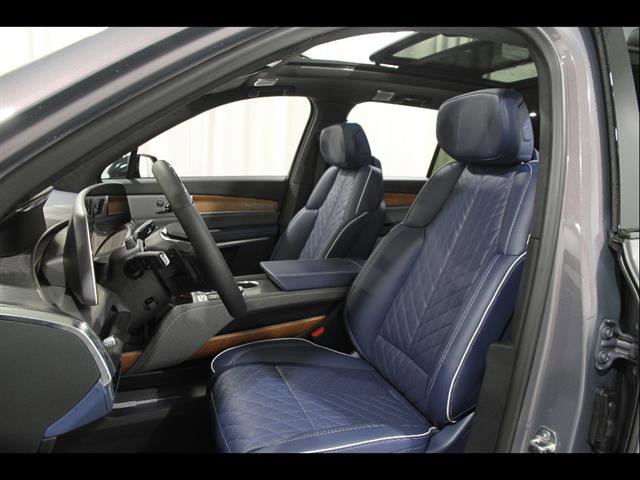 New 2026 Cadillac Vistiq Premium Luxury AWD/4WD image 6