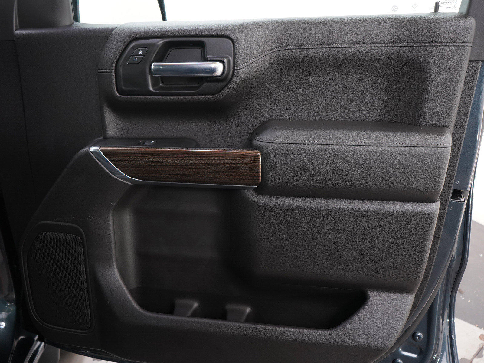 Used 2019 Chevrolet Silverado 1500 RST w/ All-Star Edition AWD/4WD image 12