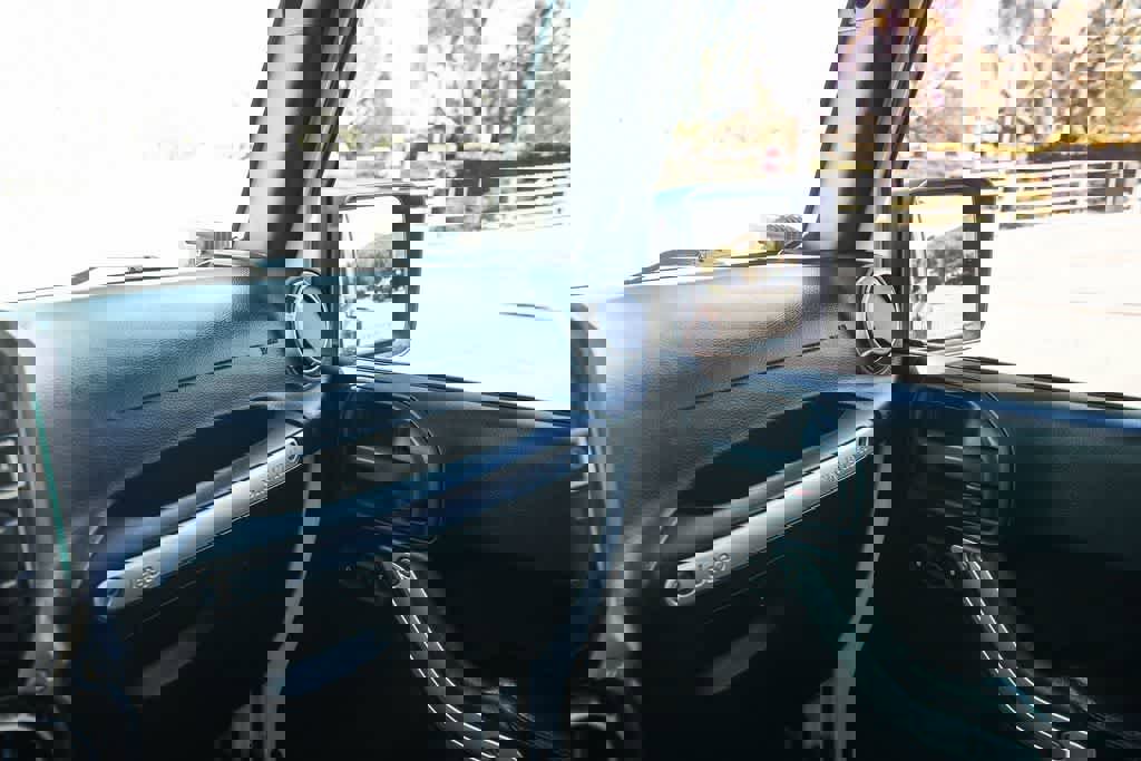 Used 2015 Jeep Wrangler Freedom Edition image 25