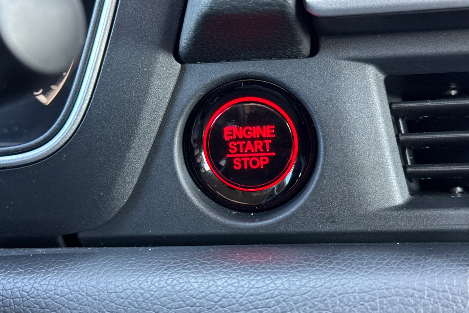 Used 2024 Honda Pilot EX-L image 35