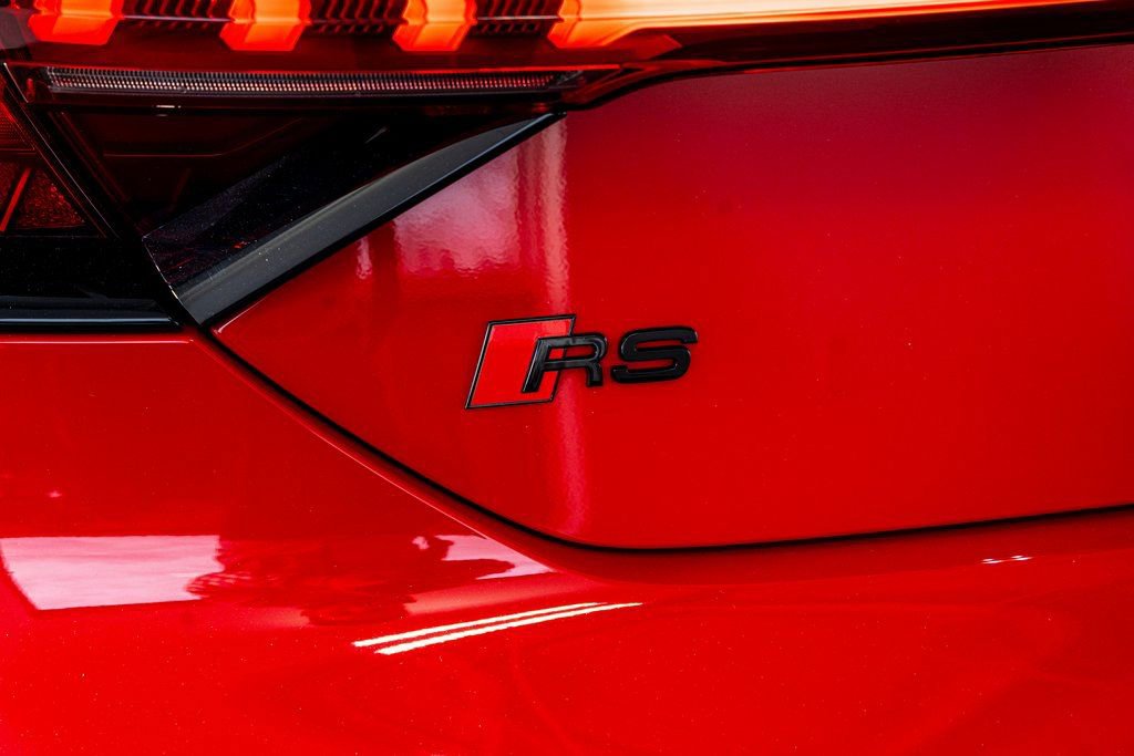 Used 2024 Audi RS e-tron GT w/ Carbon Performance Package image 23