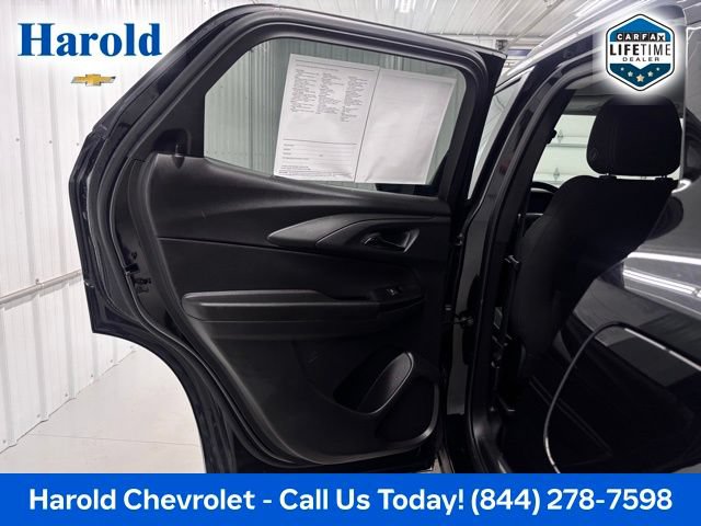Used 2024 Chevrolet TrailBlazer LT w/ Convenience Package FWD image 12