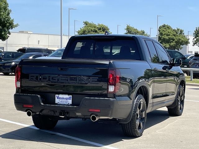 Used 2025 Honda Ridgeline Black Edition image 4