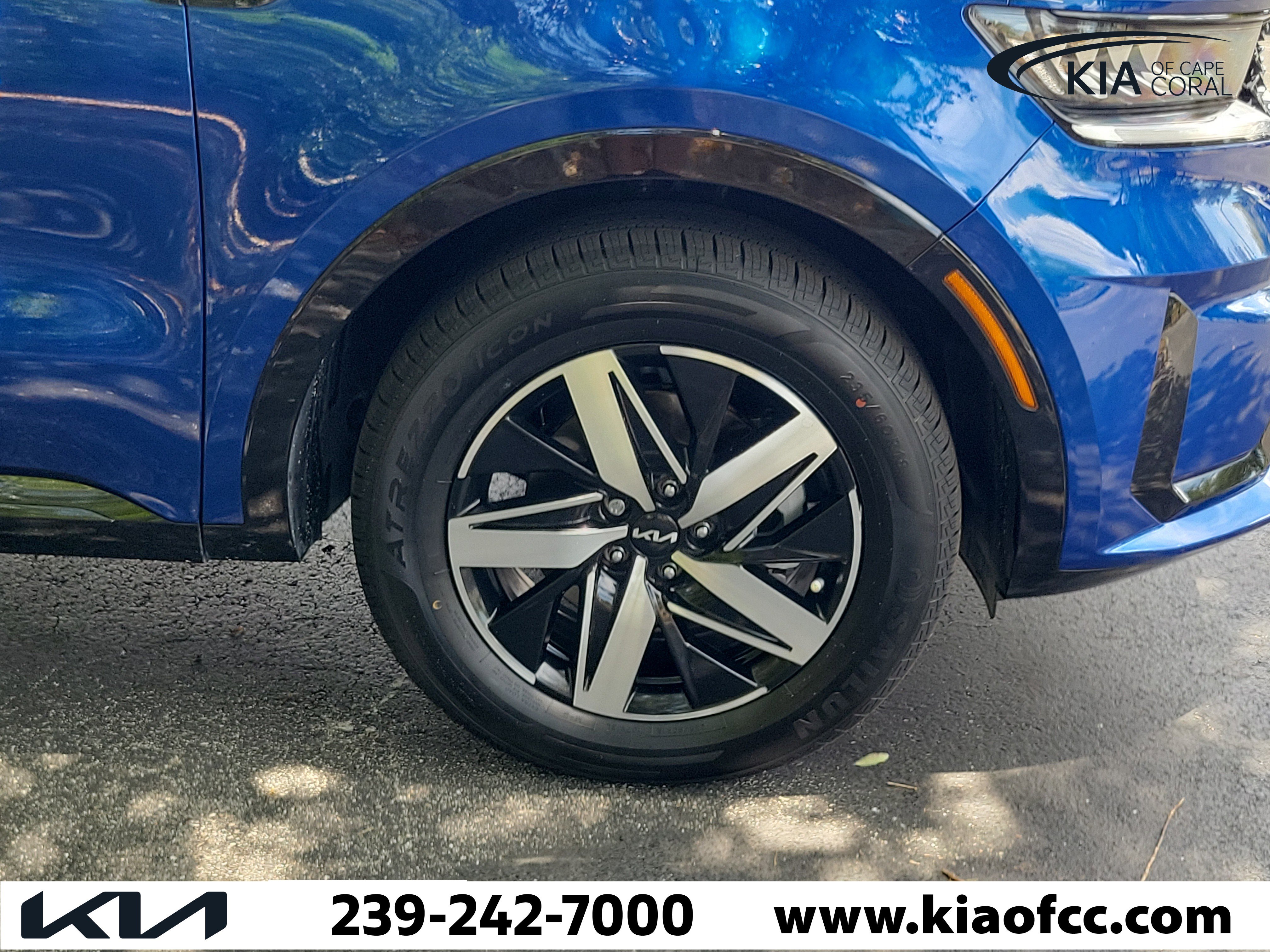 Used 2022 Kia Sorento S w/ Panoramic Sunroof Package FWD image 7