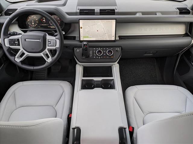 Used 2025 Land Rover Defender 110 X-Dynamic SE AWD/4WD image 13