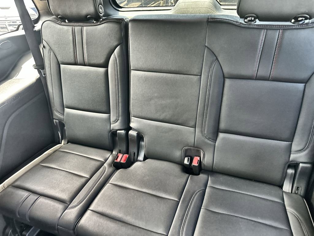 Used 2022 Chevrolet Tahoe RST w/ Luxury Package RWD image 18