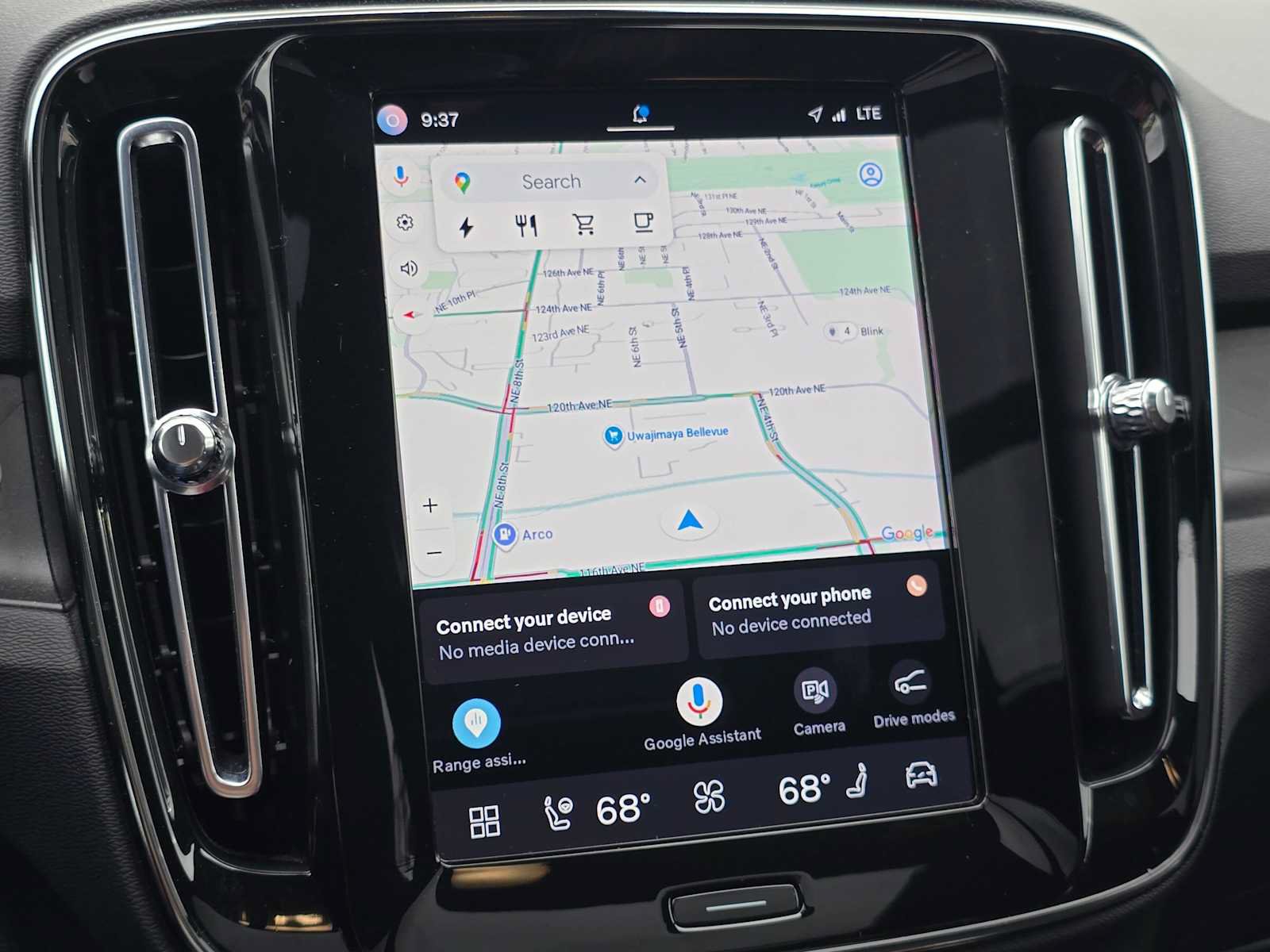 Certified 2023 Volvo XC40 Recharge Ultimate AWD/4WD image 28