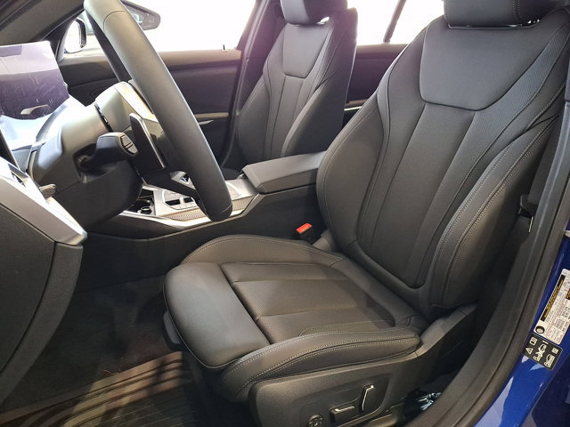 New 2026 BMW 330i xDrive Sedan w/ M Sport Package AWD/4WD image 9