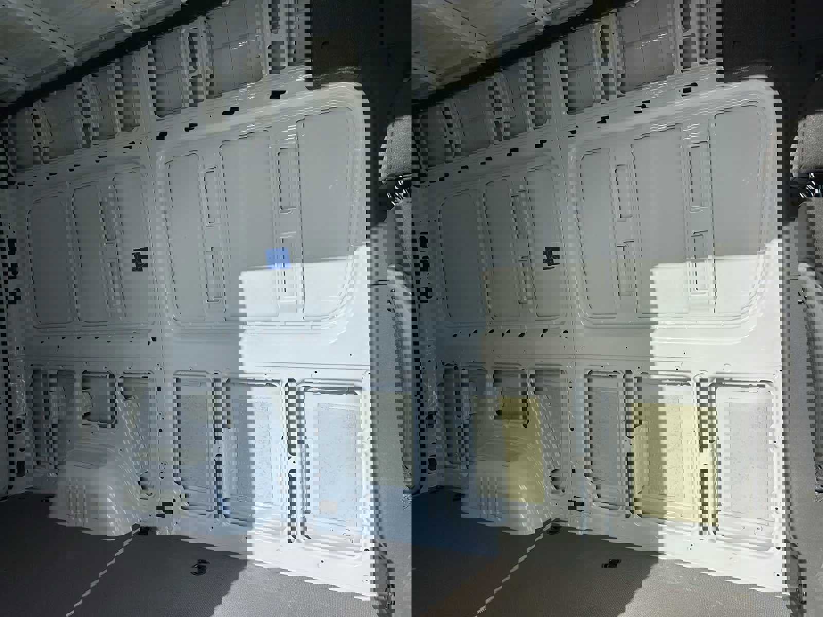 Used 2023 Mercedes-Benz Sprinter 1500 image 12