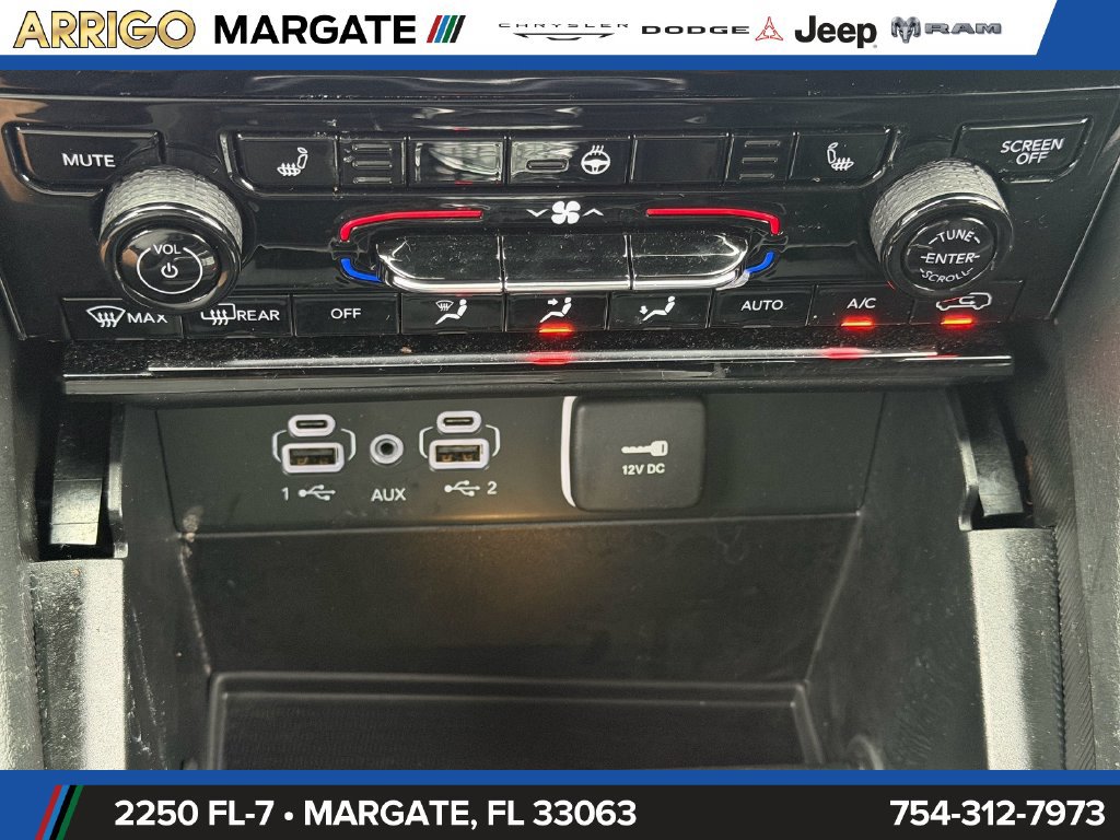 Certified 2025 Jeep Grand Cherokee Limited RWD image 24