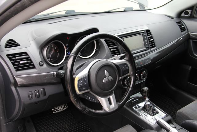 Used 2011 Mitsubishi Lancer Evolution MR image 14