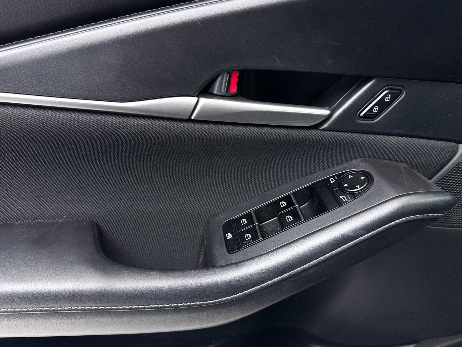 Certified 2023 MAZDA CX-30 AWD 2.5 S image 25