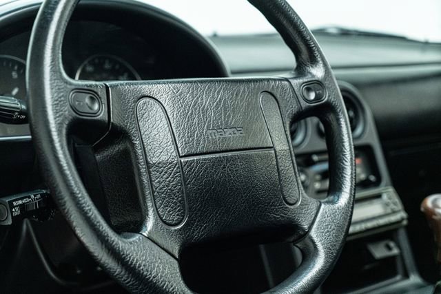 Used 1990 MAZDA MX-5 Miata RWD image 24