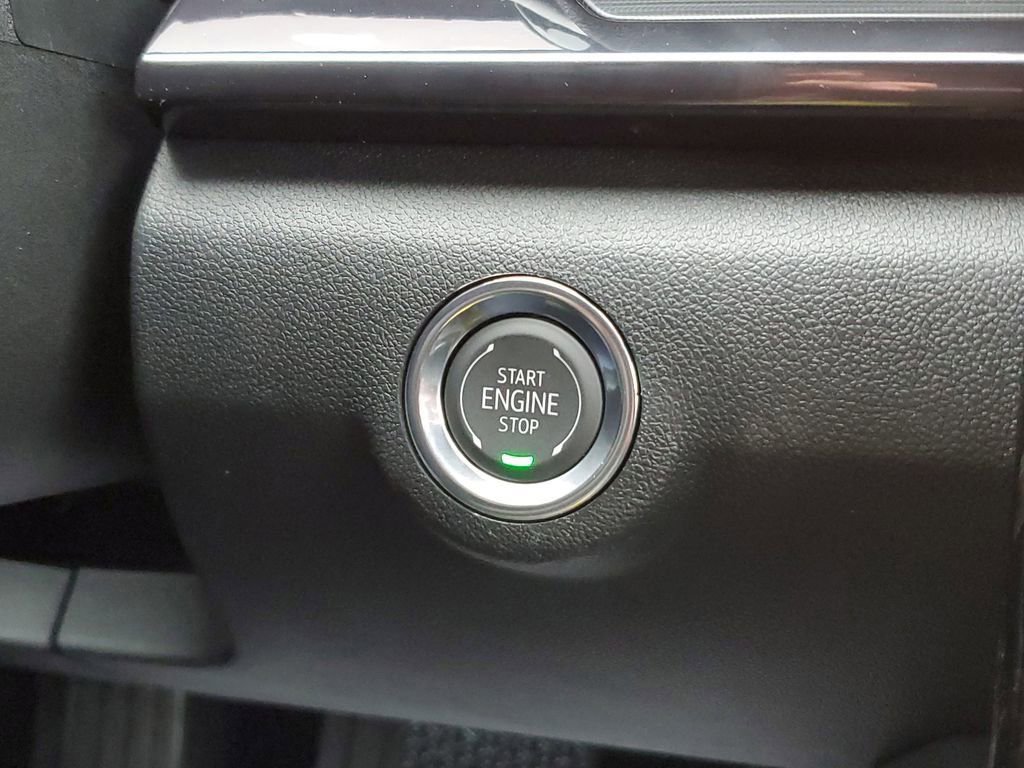 New 2026 GMC Terrain AT4 w/ LPO, Black Badging Package image 26