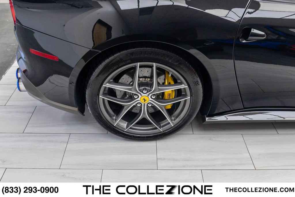 Used 2014 Ferrari F12 Berlinetta RWD image 29