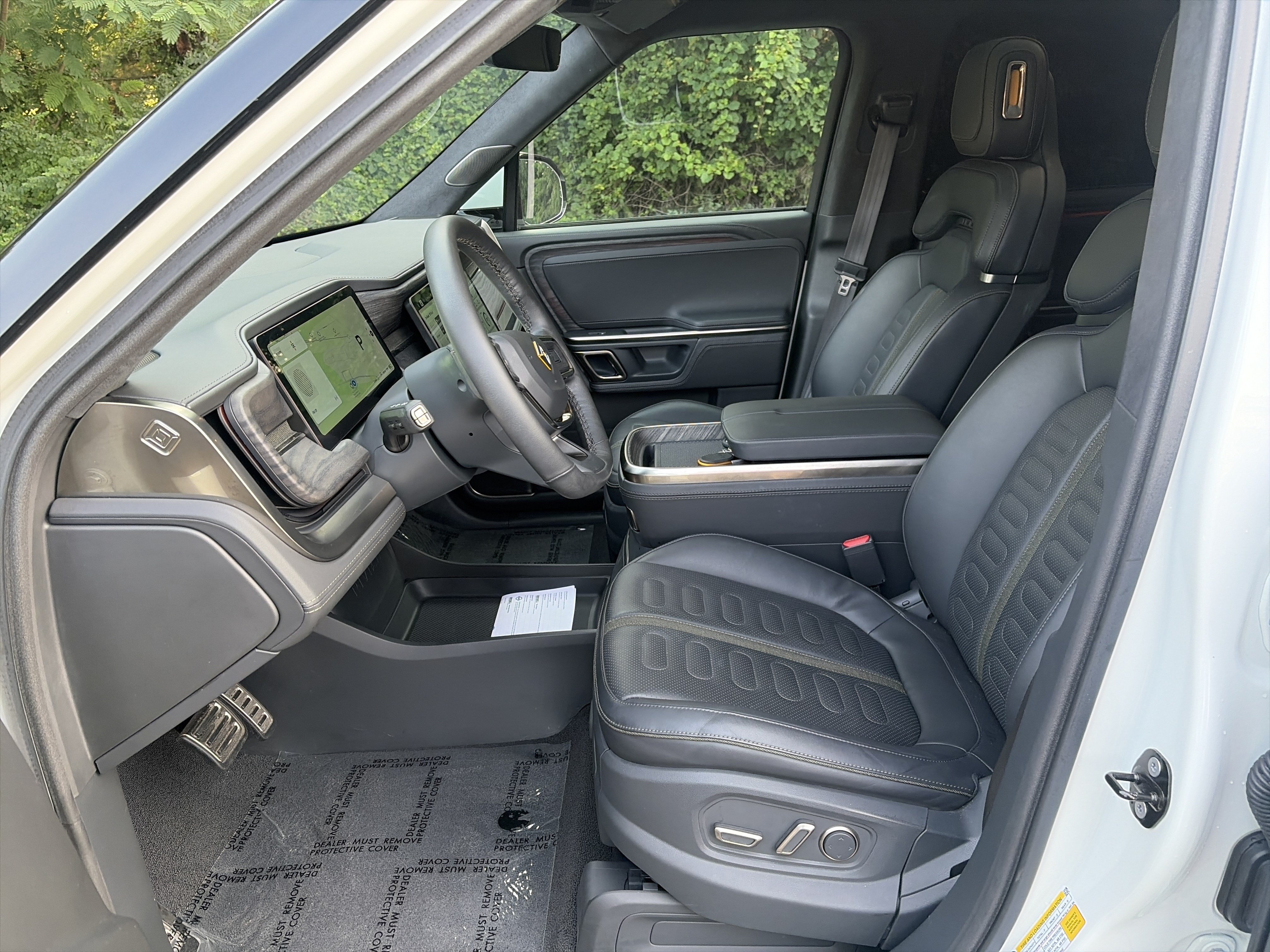 Used 2022 Rivian R1S Launch Edition AWD/4WD image 20