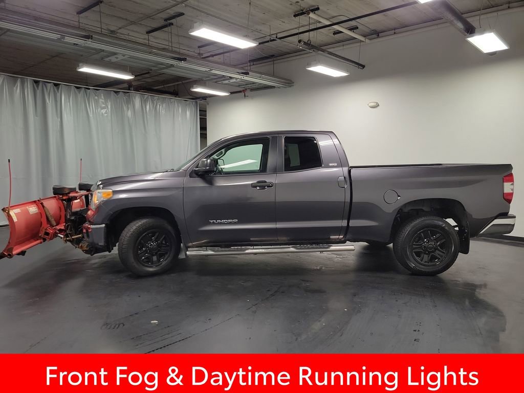 Used 2017 Toyota Tundra SR5 AWD/4WD image 5