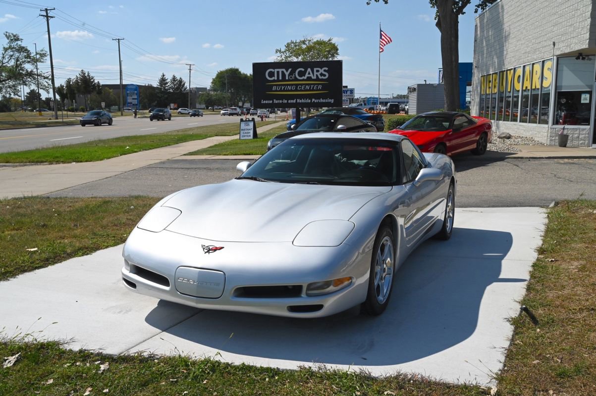 Used 2001 Chevrolet Corvette Coupe w/ Preferred Equipment Group2