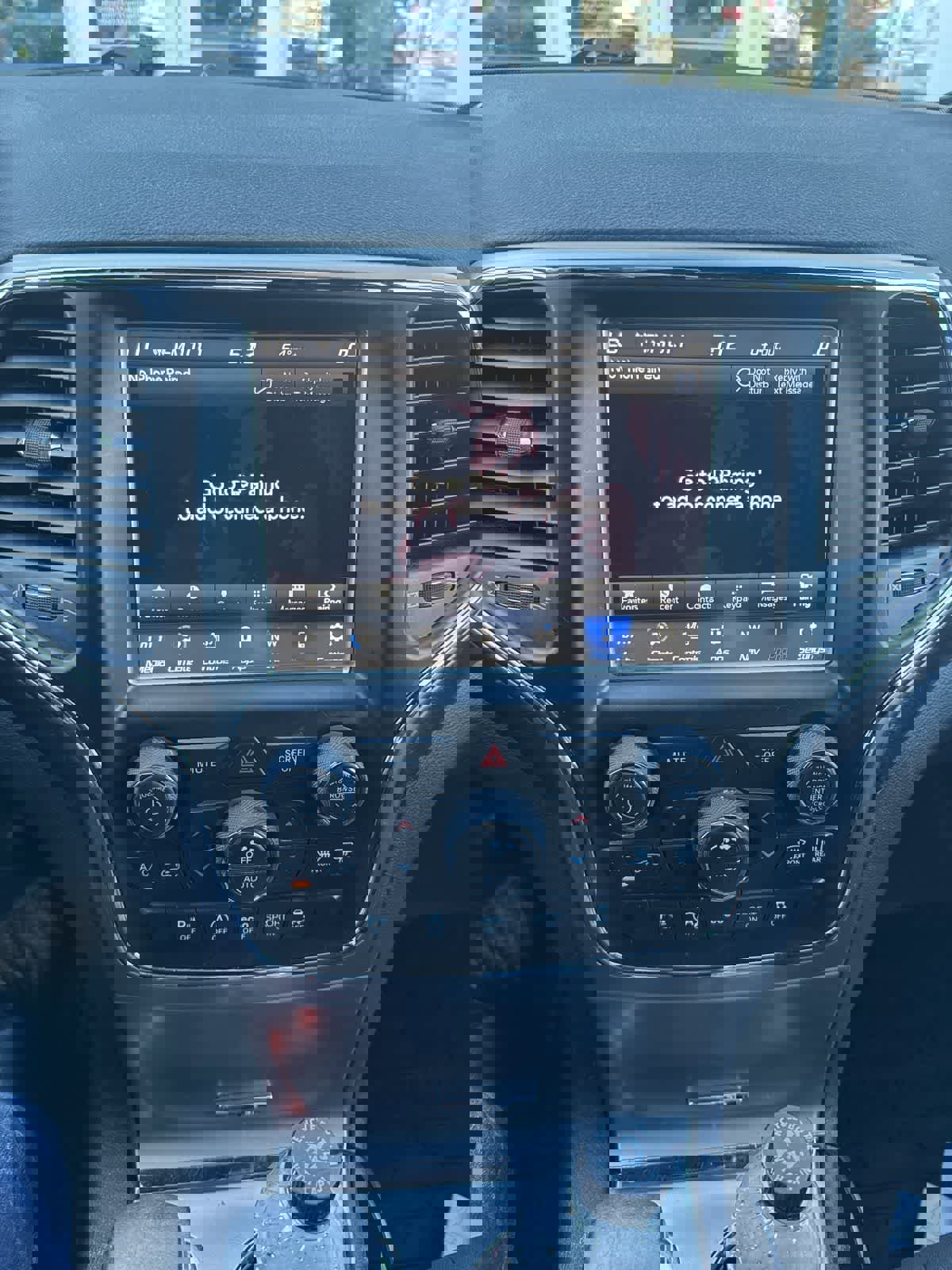 Used 2018 Jeep Grand Cherokee Laredo image 12