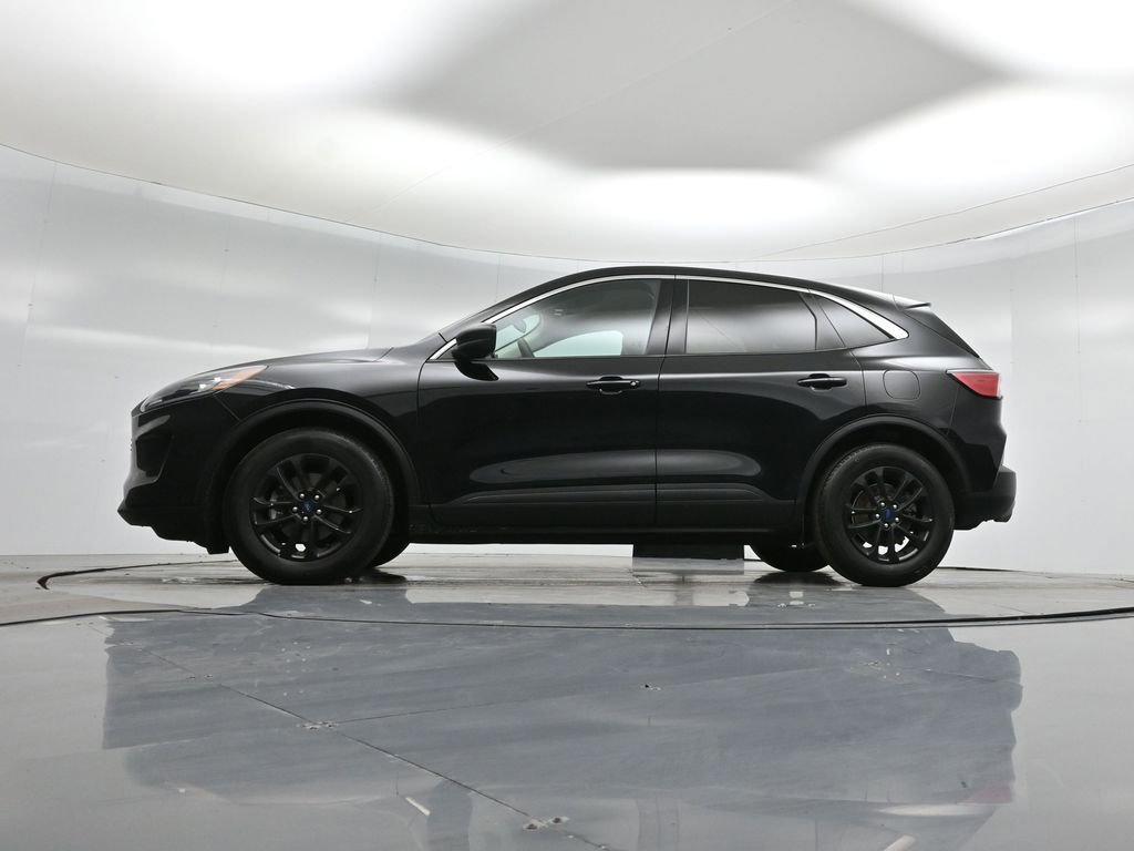 Certified 2022 Ford Escape SE image 8