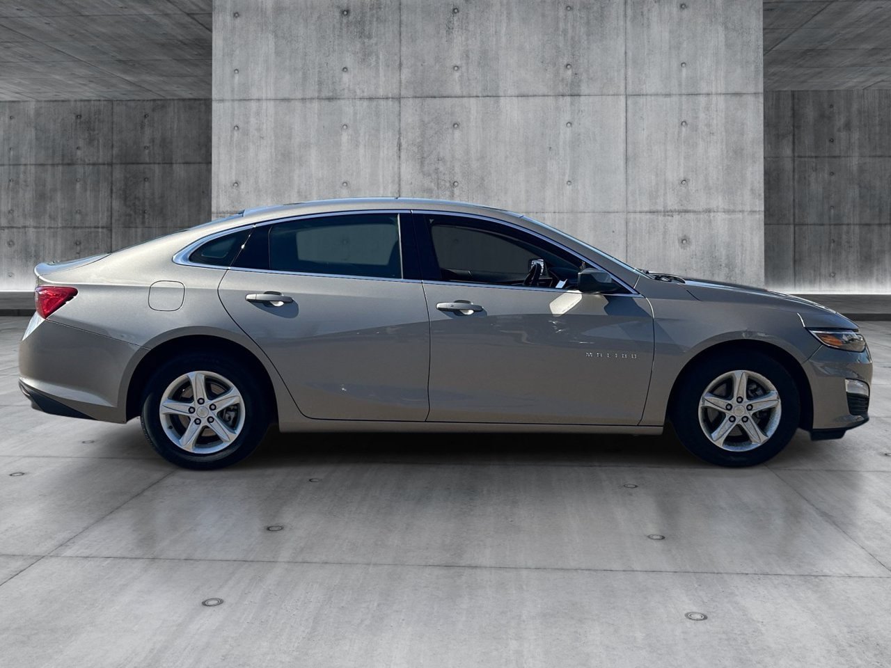 Used 2023 Chevrolet Malibu LT FWD image 6
