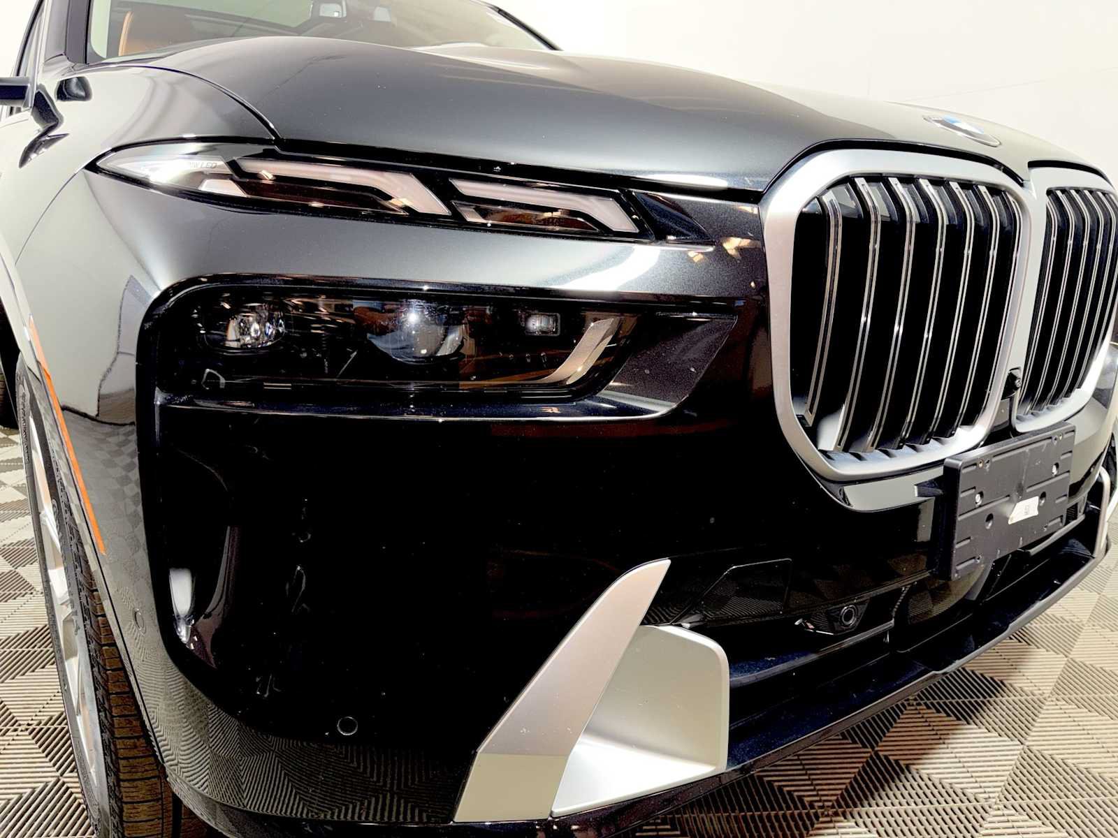 Used 2025 BMW X7 xDrive40i w/ Premium Package AWD/4WD image 26